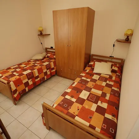 Agriturismo Falconiera בית חווה