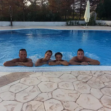 בית חווה Agriturismo Falconiera